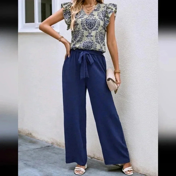 Graphic Print Butterfly Sleeve Top & Belted Wide Leg Pants - Picture 6 of 6